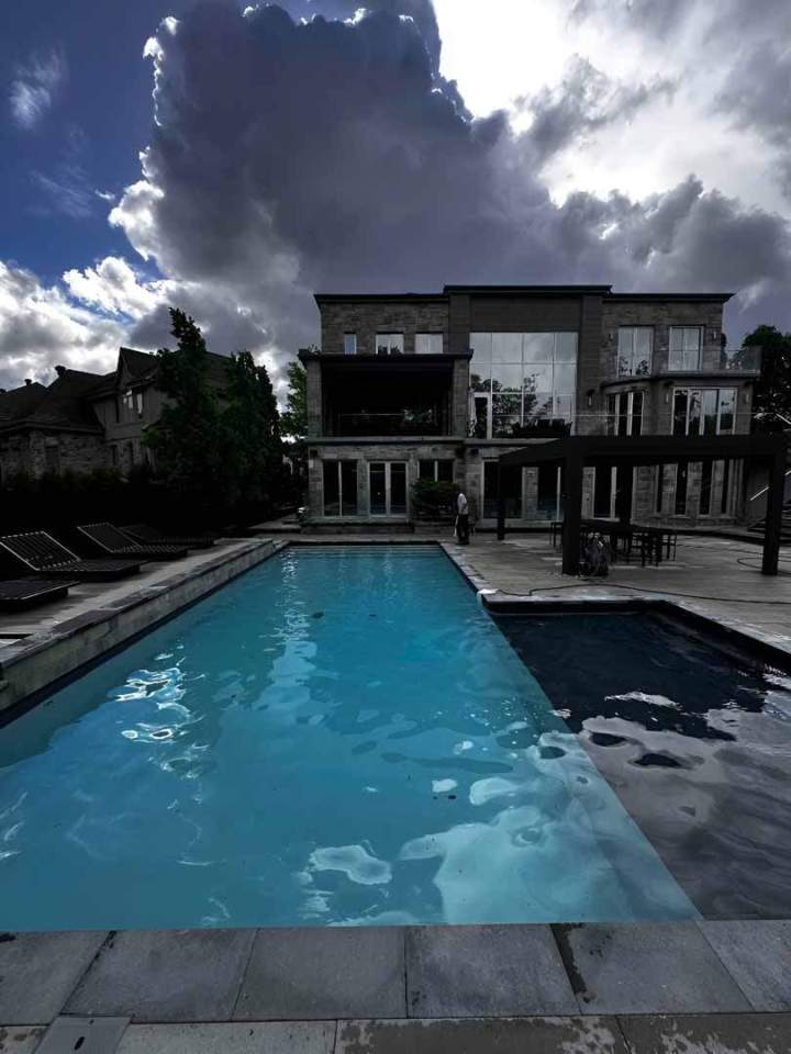 Piscine en béton sur mesure Montréal