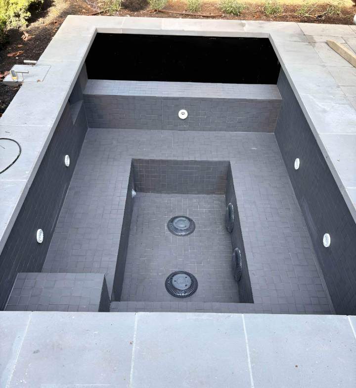 Espace de détente haut de gamme entièrement moulé en béton